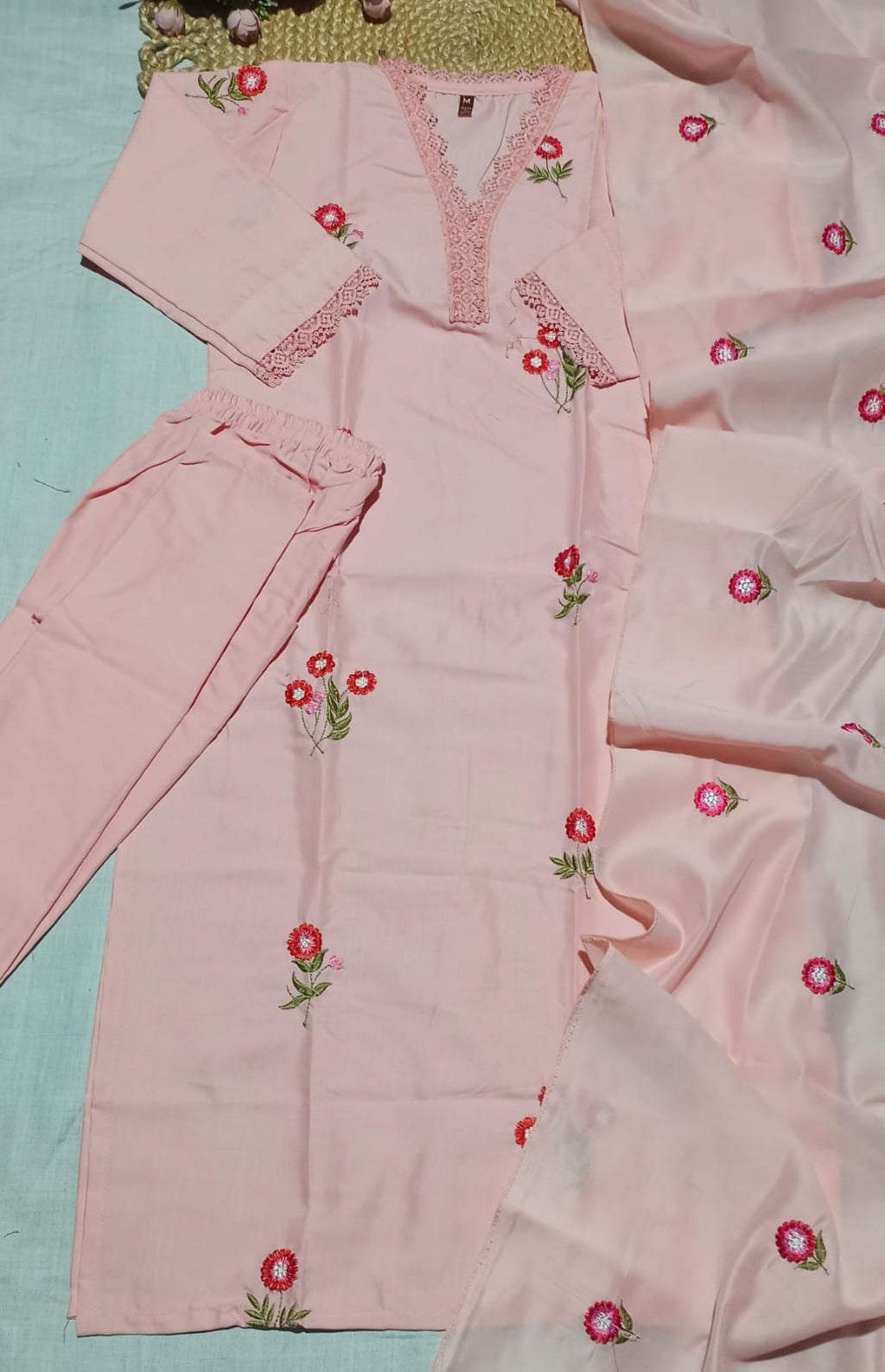 Super-breathable Slub Cotton Embroidered Kurta
