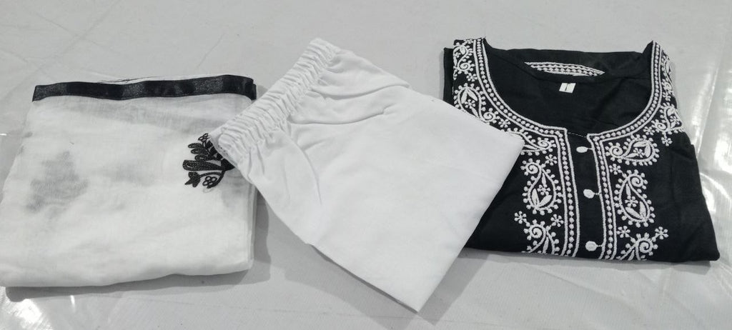 Super-breathable Embroidered Cotton Kurta